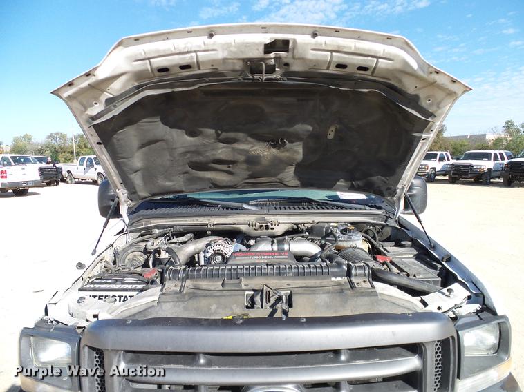 image for item DC2236 2004 Ford F350 Super Duty SuperCab utility bed pickup truck