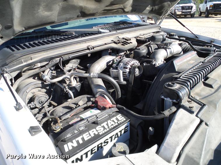 image for item DC2236 2004 Ford F350 Super Duty SuperCab utility bed pickup truck