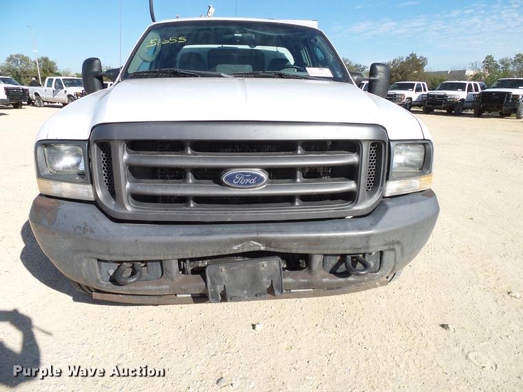 image for item DC2236 2004 Ford F350 Super Duty SuperCab utility bed pickup truck
