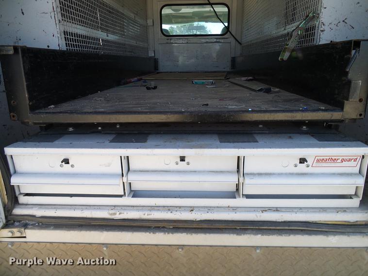 image for item DC2236 2004 Ford F350 Super Duty SuperCab utility bed pickup truck