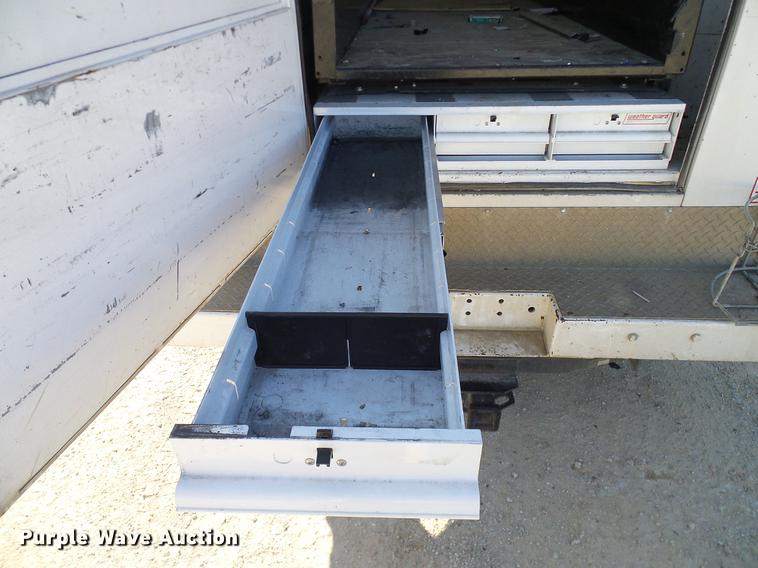 image for item DC2236 2004 Ford F350 Super Duty SuperCab utility bed pickup truck