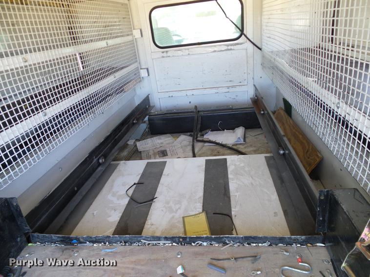 image for item DC2236 2004 Ford F350 Super Duty SuperCab utility bed pickup truck