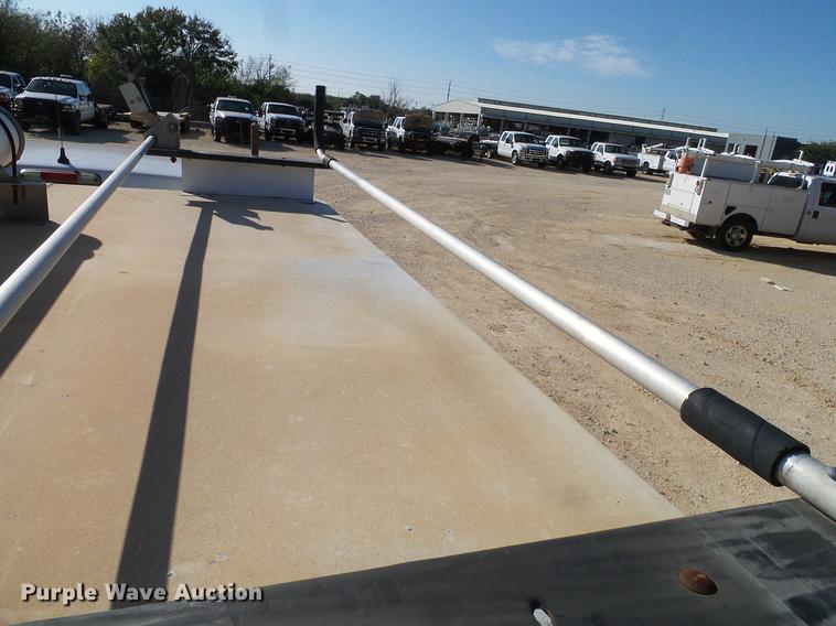 image for item DC2236 2004 Ford F350 Super Duty SuperCab utility bed pickup truck