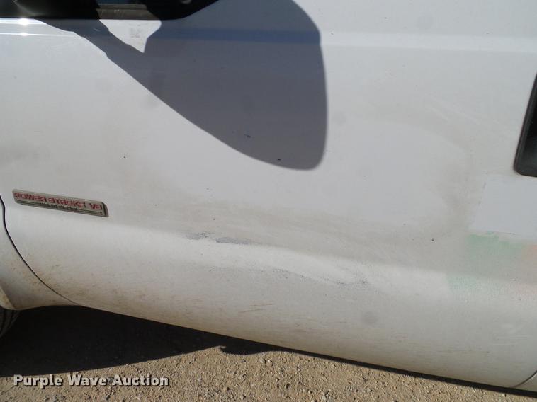 image for item DC2236 2004 Ford F350 Super Duty SuperCab utility bed pickup truck