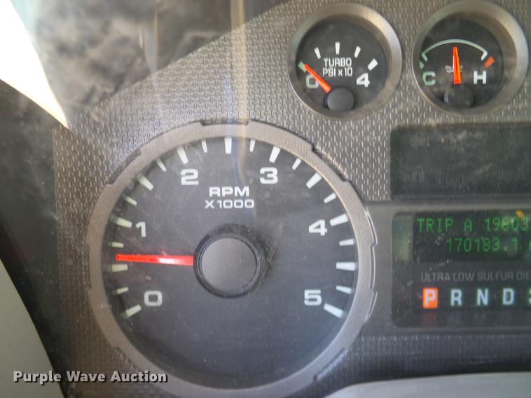 image for item DC2237 2010 Ford F550 SuperCab utility bed truck