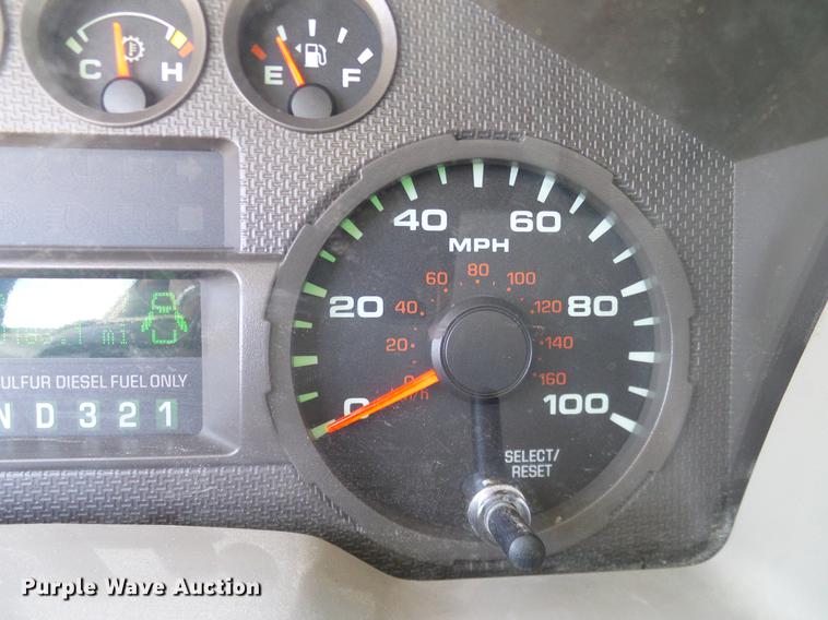 image for item DC2237 2010 Ford F550 SuperCab utility bed truck