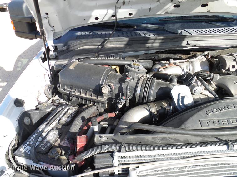 image for item DC2237 2010 Ford F550 SuperCab utility bed truck