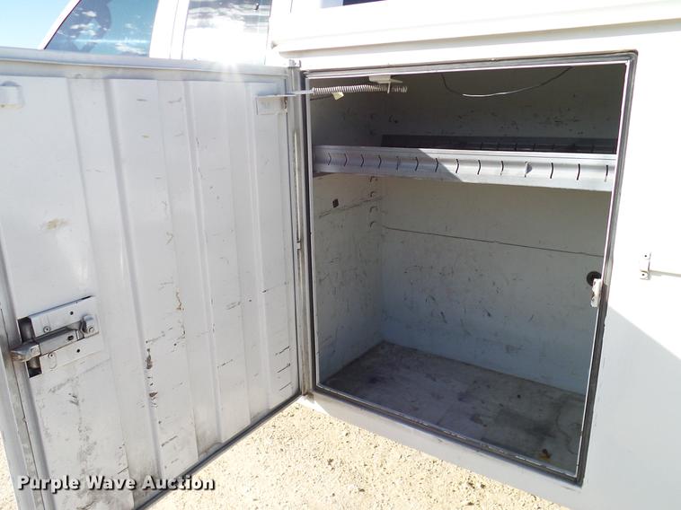 image for item DC2237 2010 Ford F550 SuperCab utility bed truck