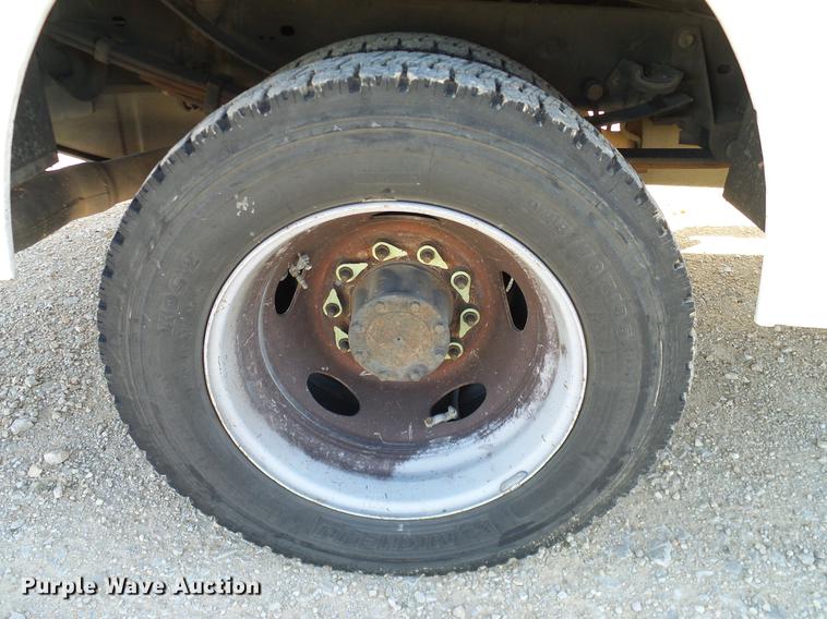 image for item DC2237 2010 Ford F550 SuperCab utility bed truck