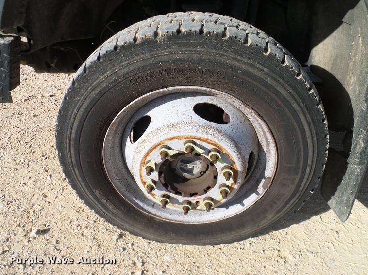 image for item DC2237 2010 Ford F550 SuperCab utility bed truck