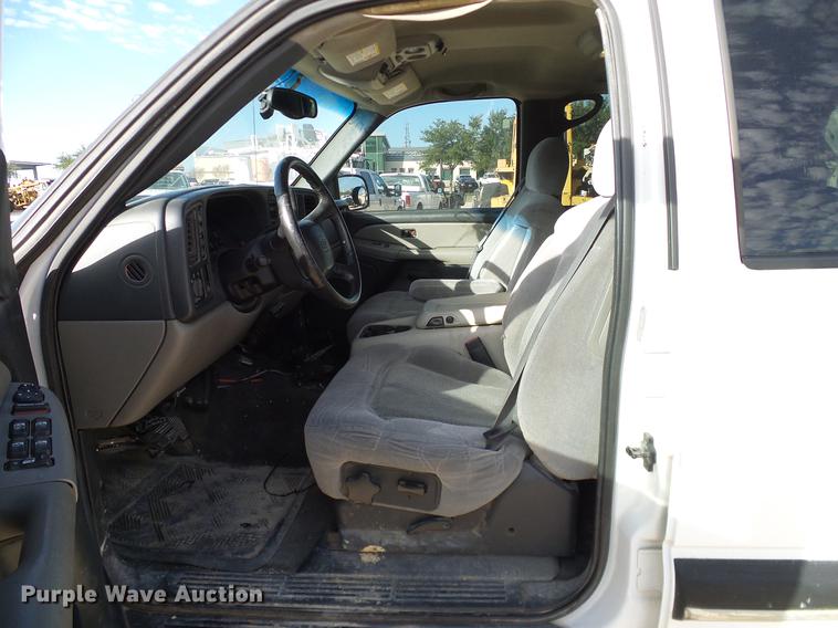 image for item DC2238 2001 Chevrolet Suburban K2500 SUV