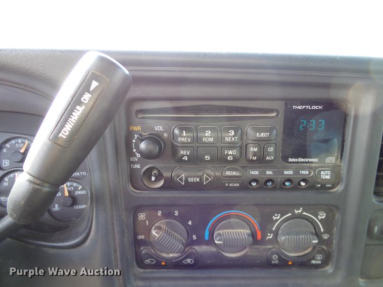 image for item DC2238 2001 Chevrolet Suburban K2500 SUV