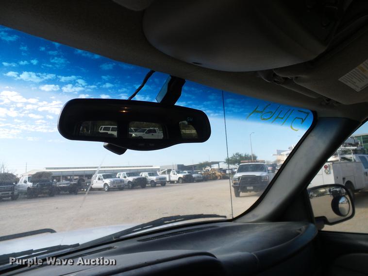 image for item DC2238 2001 Chevrolet Suburban K2500 SUV