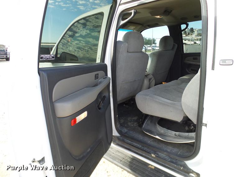 image for item DC2238 2001 Chevrolet Suburban K2500 SUV