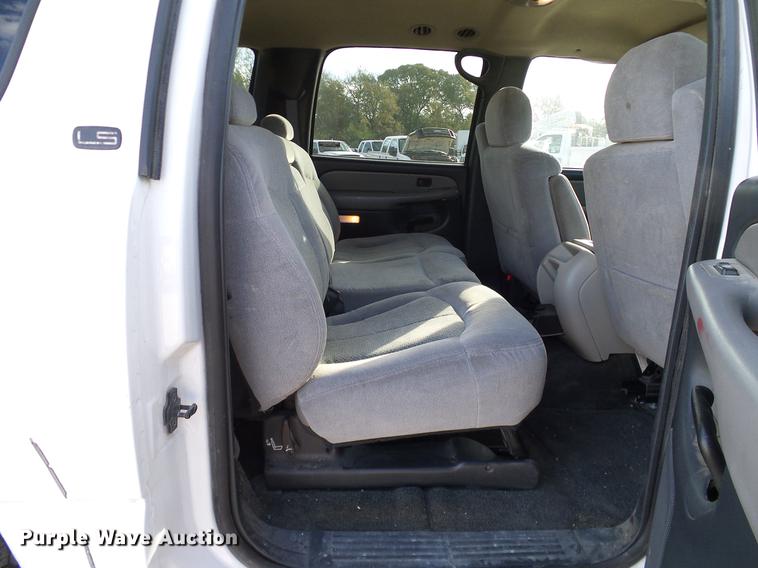 image for item DC2238 2001 Chevrolet Suburban K2500 SUV