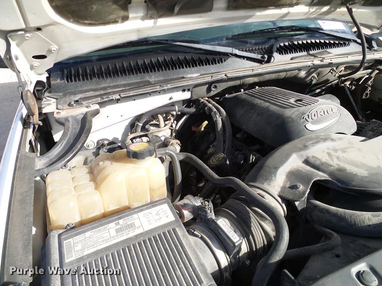 image for item DC2238 2001 Chevrolet Suburban K2500 SUV