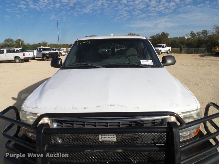 image for item DC2238 2001 Chevrolet Suburban K2500 SUV