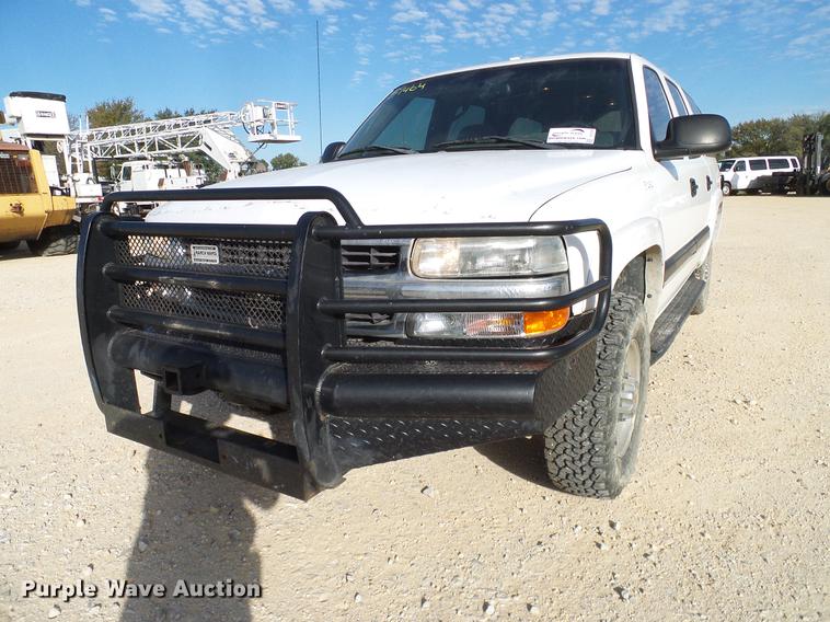 image for item DC2238 2001 Chevrolet Suburban K2500 SUV