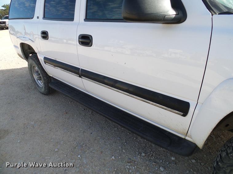 image for item DC2238 2001 Chevrolet Suburban K2500 SUV