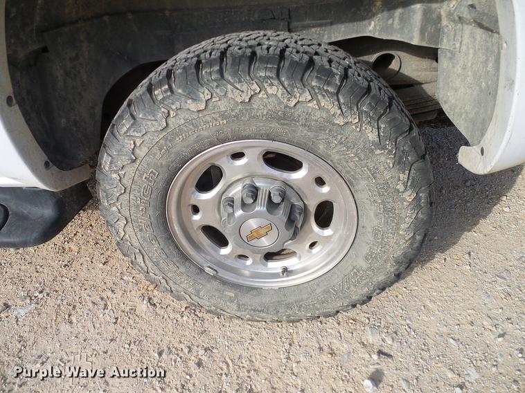 image for item DC2238 2001 Chevrolet Suburban K2500 SUV