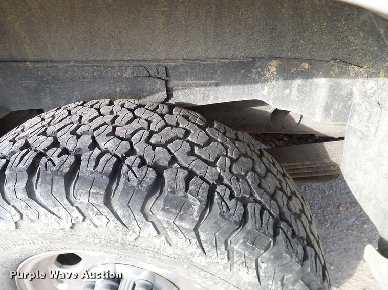 image for item DC2238 2001 Chevrolet Suburban K2500 SUV