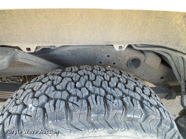 image for item DC2238 2001 Chevrolet Suburban K2500 SUV