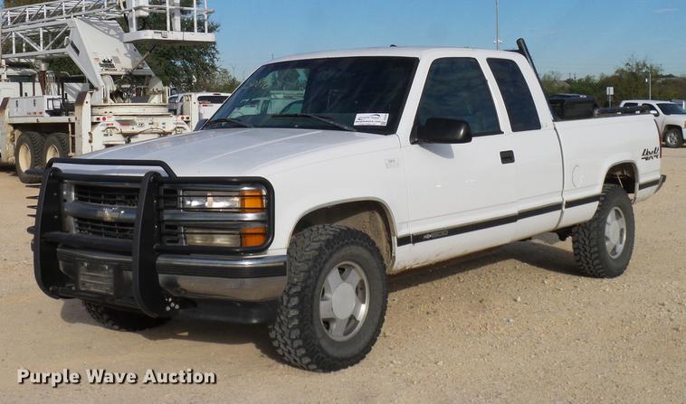 image for item DC2240 1997 Chevrolet K1500 Ext. Cab pickup truck