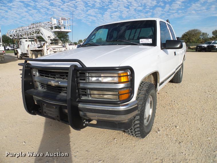 image for item DC2240 1997 Chevrolet K1500 Ext. Cab pickup truck