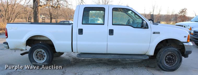 image for item DC3582 2001 Ford F250 Super Duty Crew Cab pickup truck