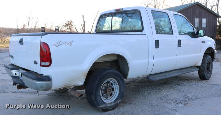 image for item DC3582 2001 Ford F250 Super Duty Crew Cab pickup truck