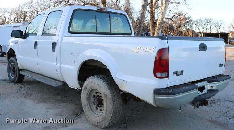 image for item DC3582 2001 Ford F250 Super Duty Crew Cab pickup truck