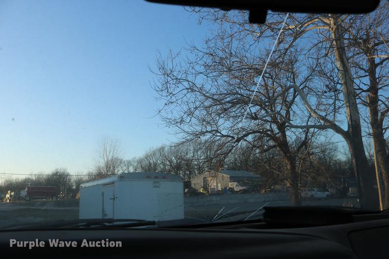 image for item DC3582 2001 Ford F250 Super Duty Crew Cab pickup truck