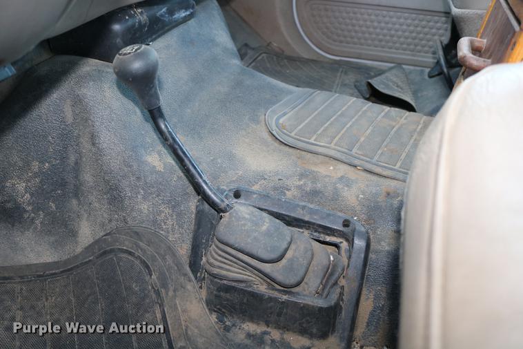 image for item DC3582 2001 Ford F250 Super Duty Crew Cab pickup truck