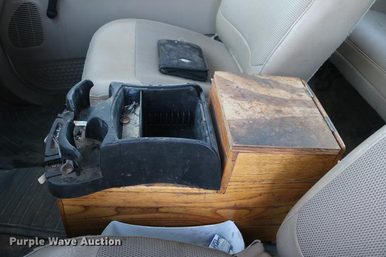 image for item DC3582 2001 Ford F250 Super Duty Crew Cab pickup truck