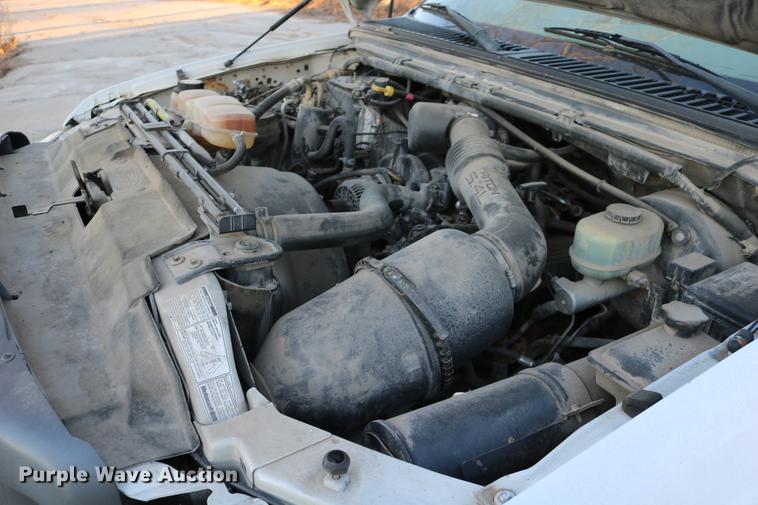 image for item DC3582 2001 Ford F250 Super Duty Crew Cab pickup truck