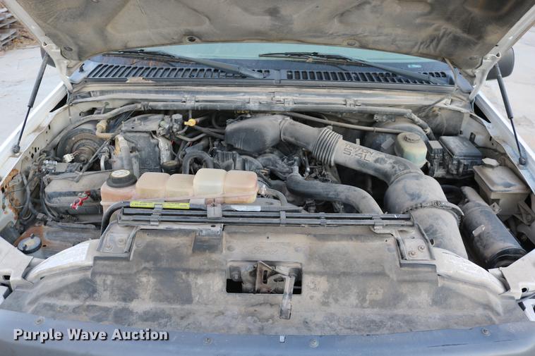 image for item DC3582 2001 Ford F250 Super Duty Crew Cab pickup truck