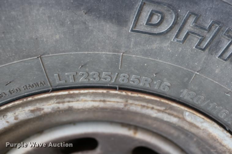 image for item DC3582 2001 Ford F250 Super Duty Crew Cab pickup truck