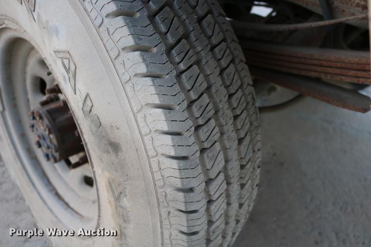 image for item DC3582 2001 Ford F250 Super Duty Crew Cab pickup truck