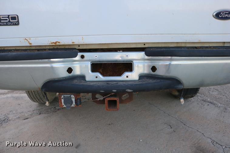 image for item DC3582 2001 Ford F250 Super Duty Crew Cab pickup truck