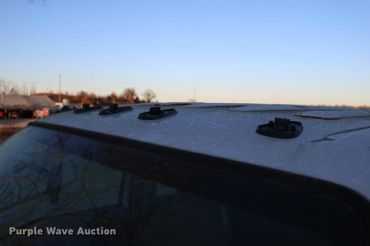 image for item DC3582 2001 Ford F250 Super Duty Crew Cab pickup truck