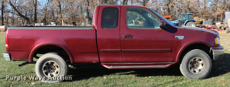 image for item DC3583 1999 Ford F250 SuperCab pickup truck