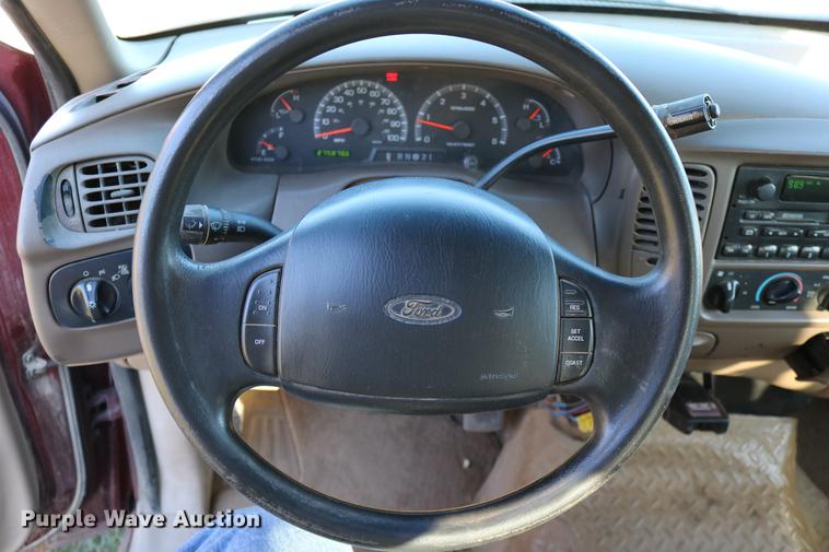 image for item DC3583 1999 Ford F250 SuperCab pickup truck