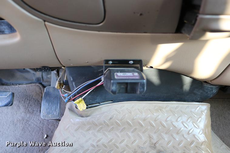 image for item DC3583 1999 Ford F250 SuperCab pickup truck