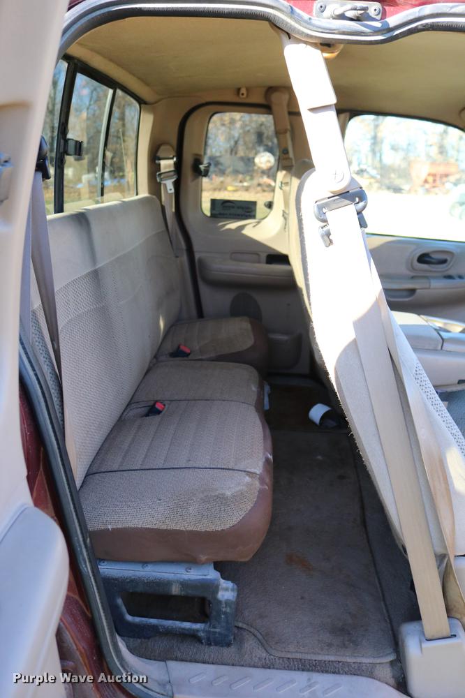 image for item DC3583 1999 Ford F250 SuperCab pickup truck