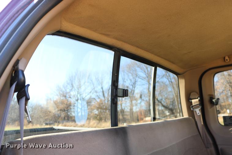 image for item DC3583 1999 Ford F250 SuperCab pickup truck