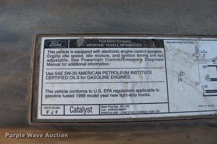 image for item DC3583 1999 Ford F250 SuperCab pickup truck