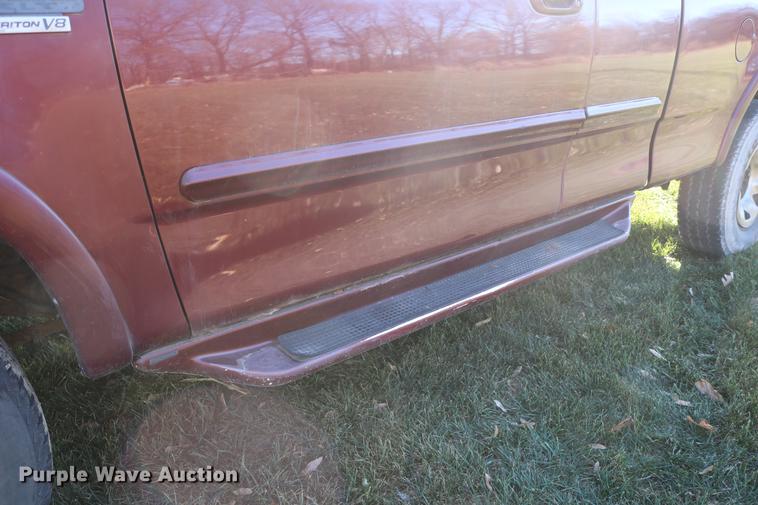 image for item DC3583 1999 Ford F250 SuperCab pickup truck