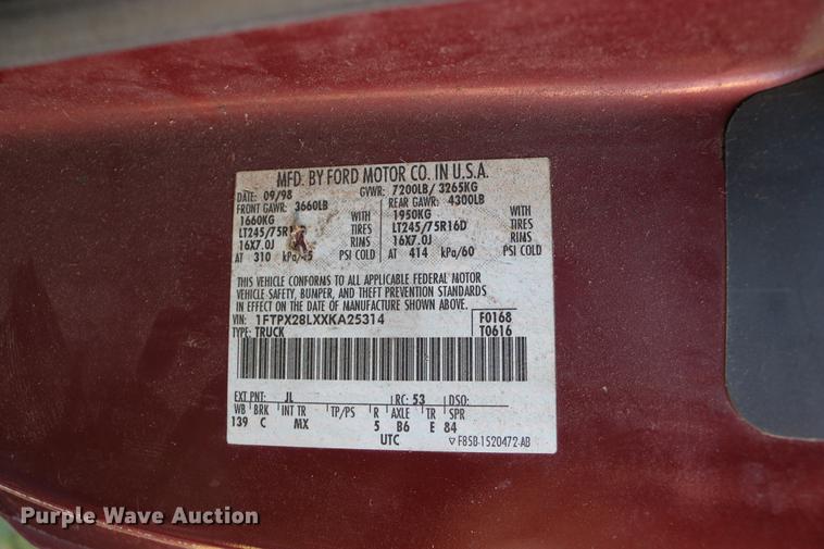 image for item DC3583 1999 Ford F250 SuperCab pickup truck