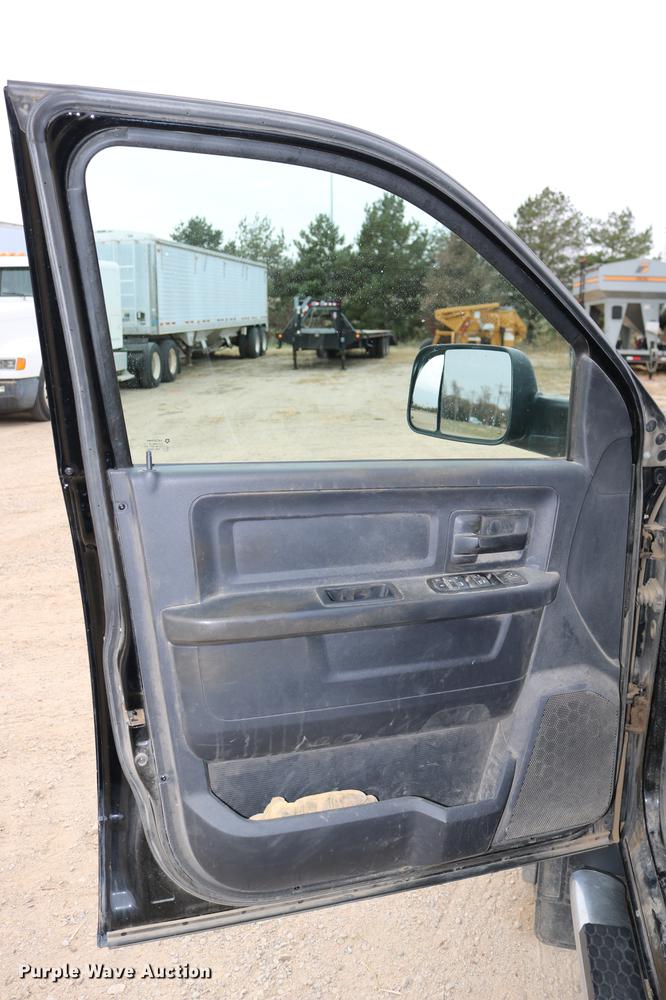 image for item DC3716 2012 Dodge Ram 5500 Crew Cab flatbed truck