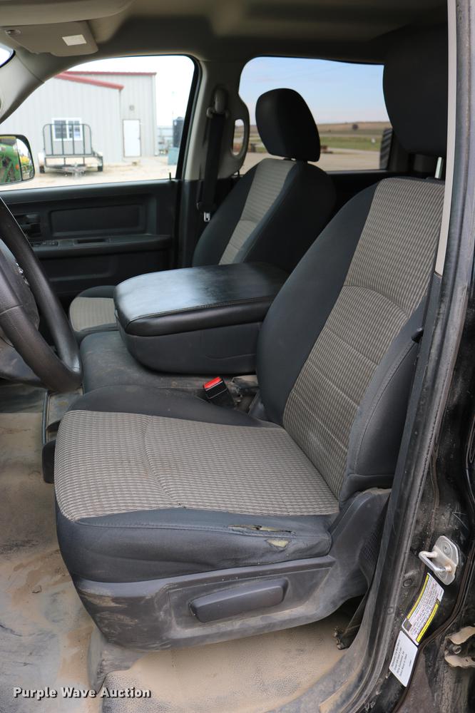 image for item DC3716 2012 Dodge Ram 5500 Crew Cab flatbed truck